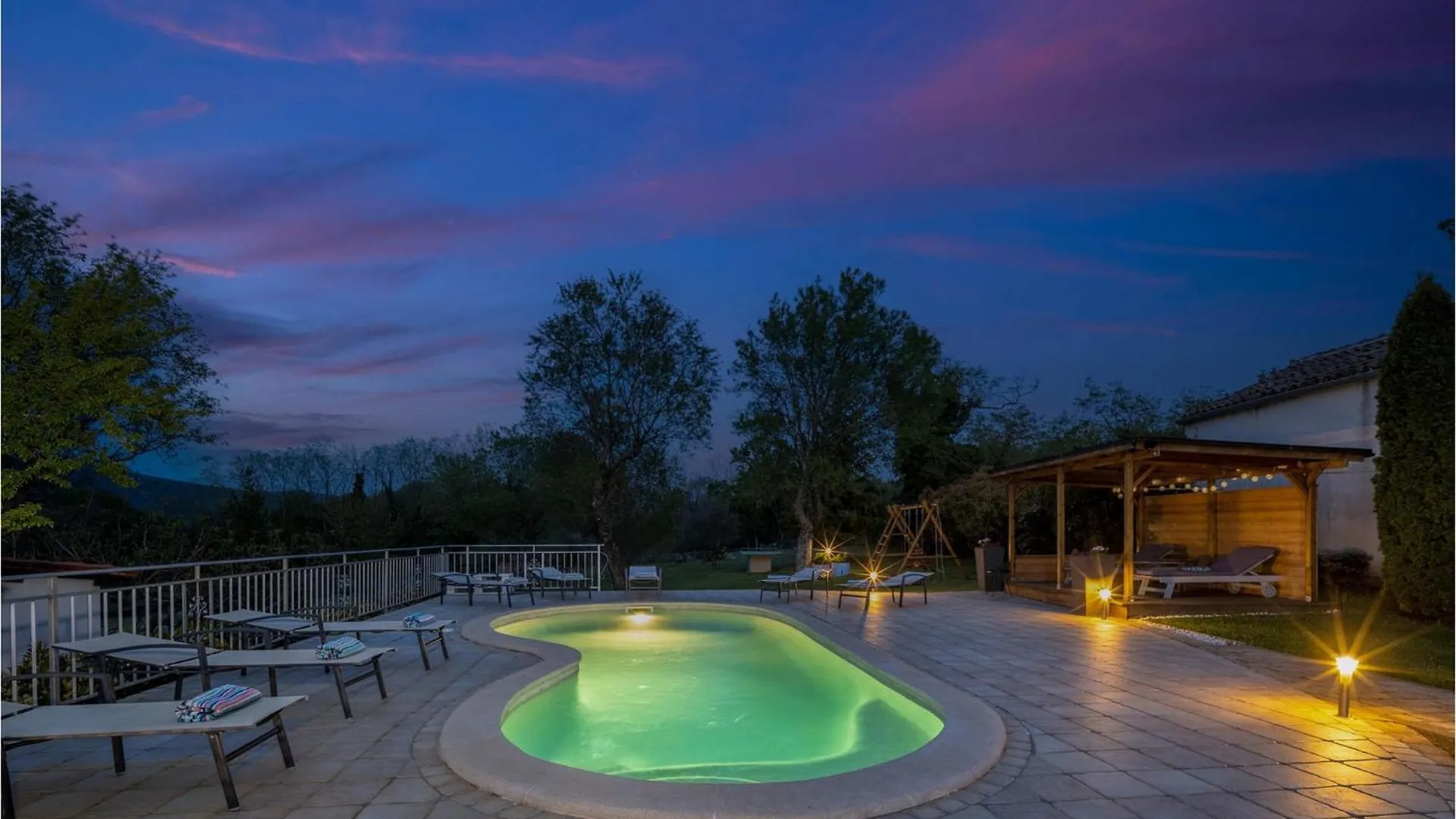 Villa Isotta Nedeščina Nyaraló